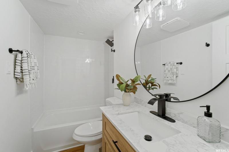 Apartment for rent at 5590 S Edgewood Dr #2, Salt Lake City, UT 84117
