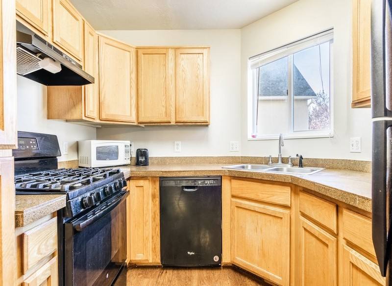 Apartment for rent at 427 E 250 N, Springville, UT 84663