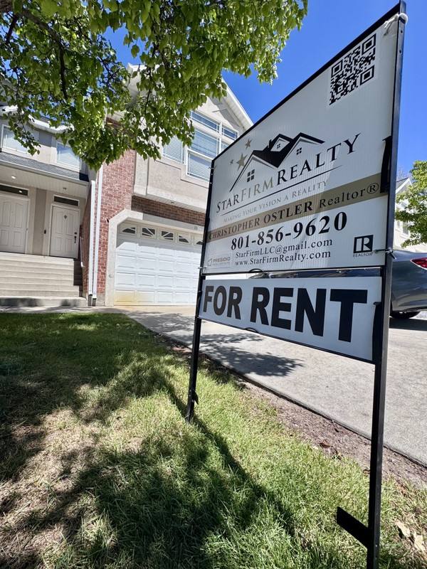 Townhouse for rent at 11 E 2200 S, Bountiful, UT 84010