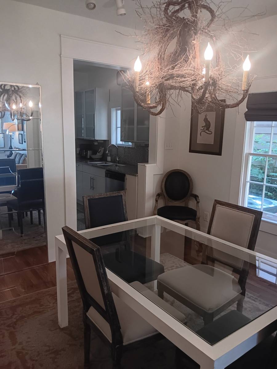 Apartment for rent at 2508 Van Buren St #1, Houston, TX 77006