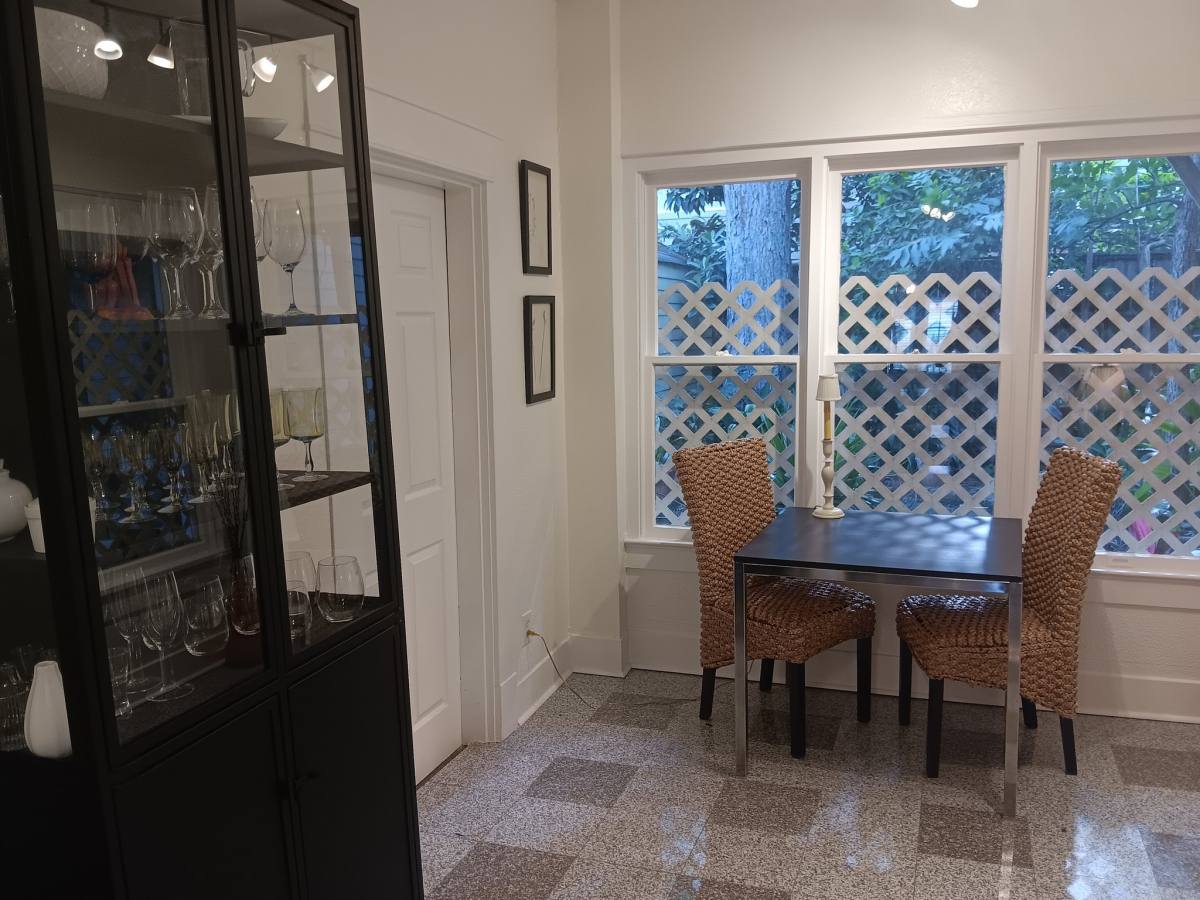 Apartment for rent at 2508 Van Buren St #1, Houston, TX 77006