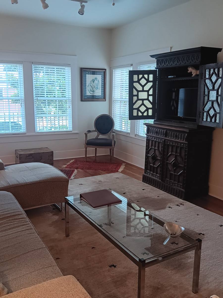 Apartment for rent at 2508 Van Buren St #1, Houston, TX 77006