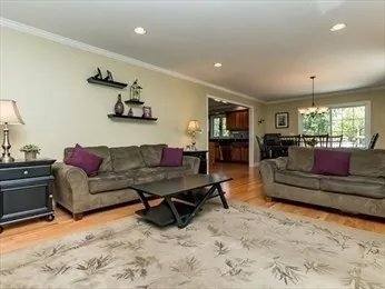 House for rent at 409 Lincoln St, Waltham, MA 02451