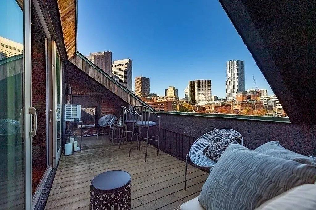 Apartment for rent at 57 Fulton St #10, Boston, MA 02109