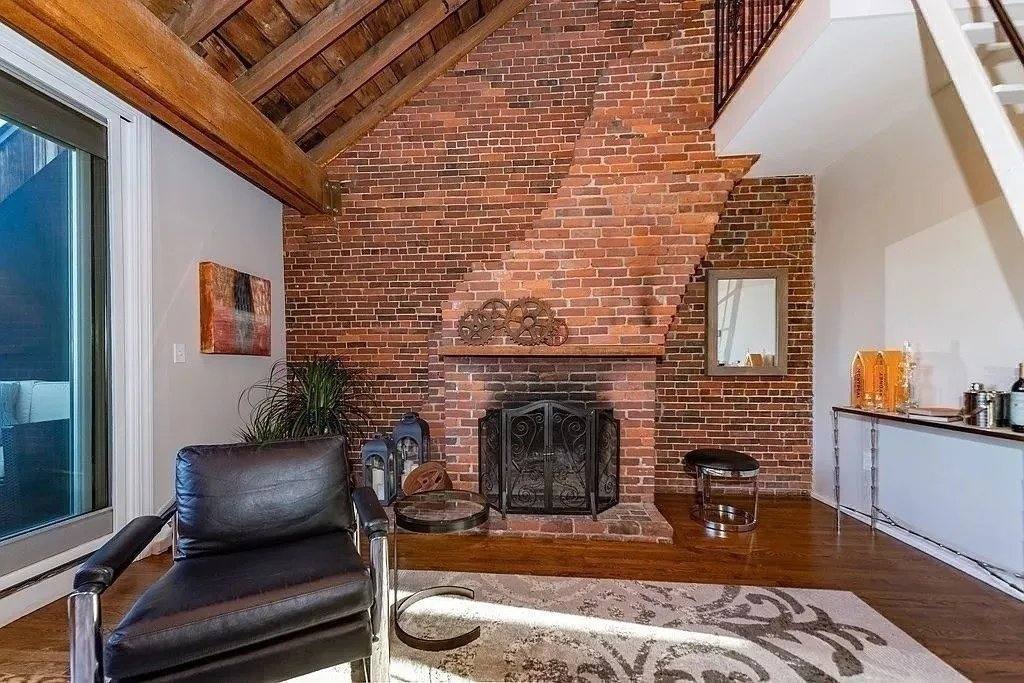 Apartment for rent at 57 Fulton St #10, Boston, MA 02109
