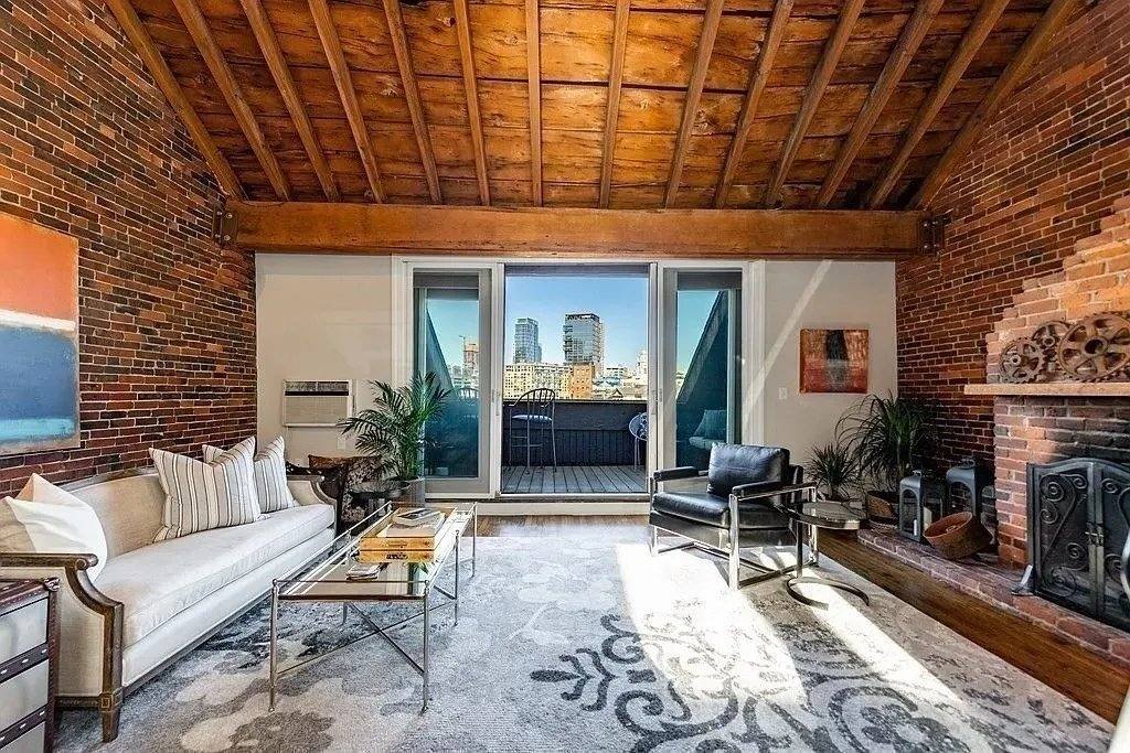 Apartment for rent at 57 Fulton St #10, Boston, MA 02109
