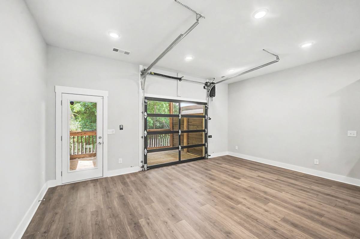 Townhouse for rent at 221 Stonecrest Circle, Nashville, TN 37209
