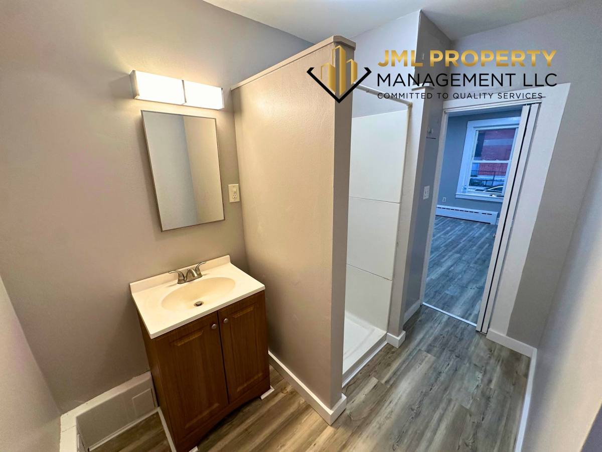 Apartment for rent at 58 Edgemond St #1E, Fall River, MA 02723
