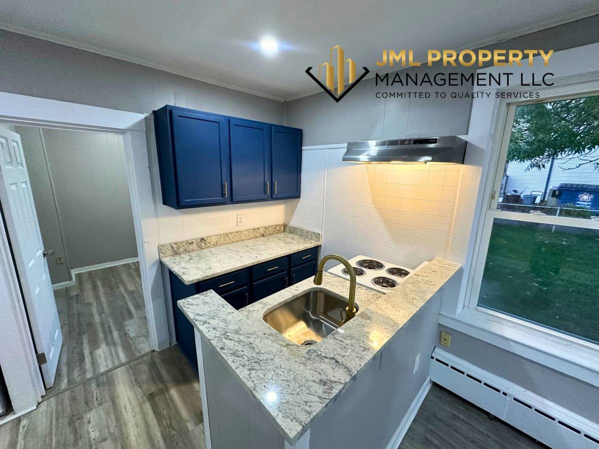 Apartment for rent at 58 Edgemond St #1E, Fall River, MA 02723
