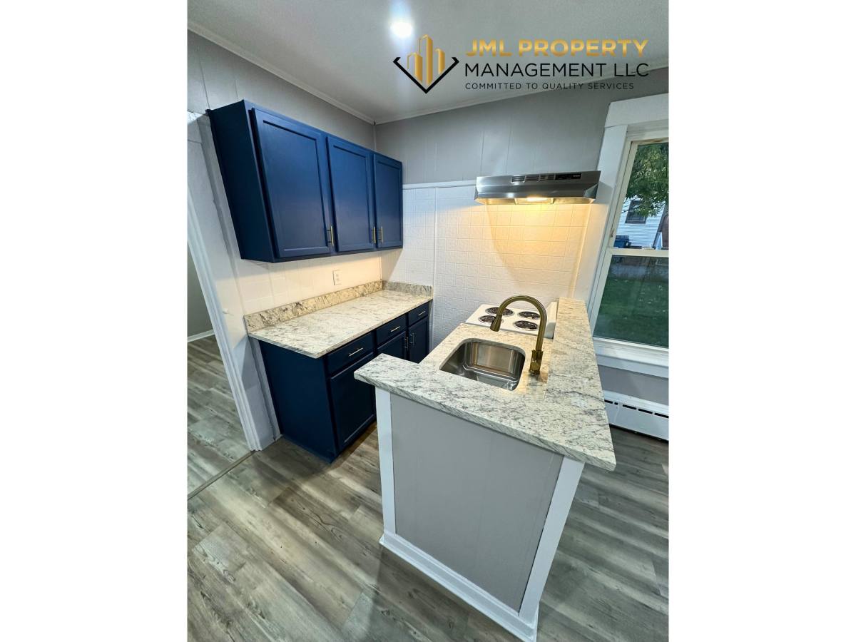 Apartment for rent at 58 Edgemond St #1E, Fall River, MA 02723