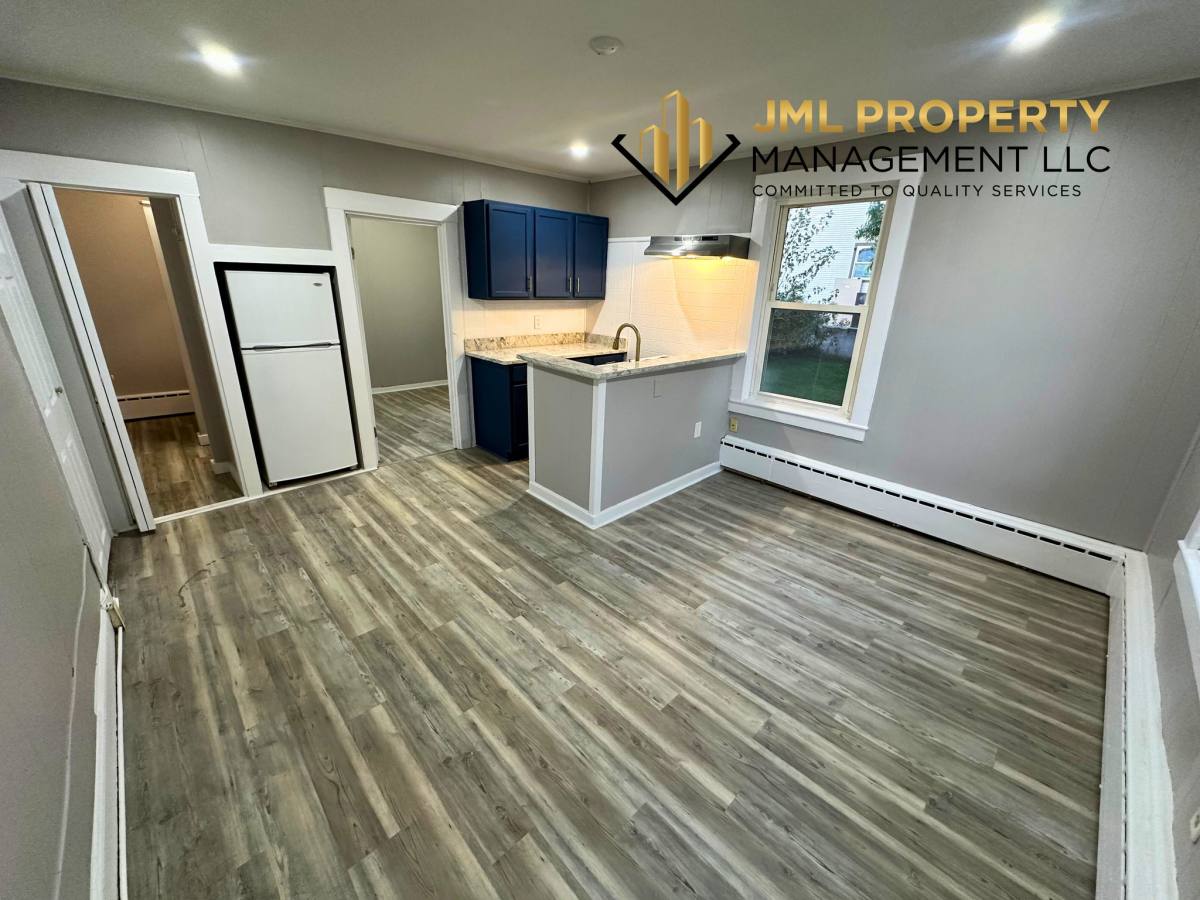 Apartment for rent at 58 Edgemond St #1E, Fall River, MA 02723