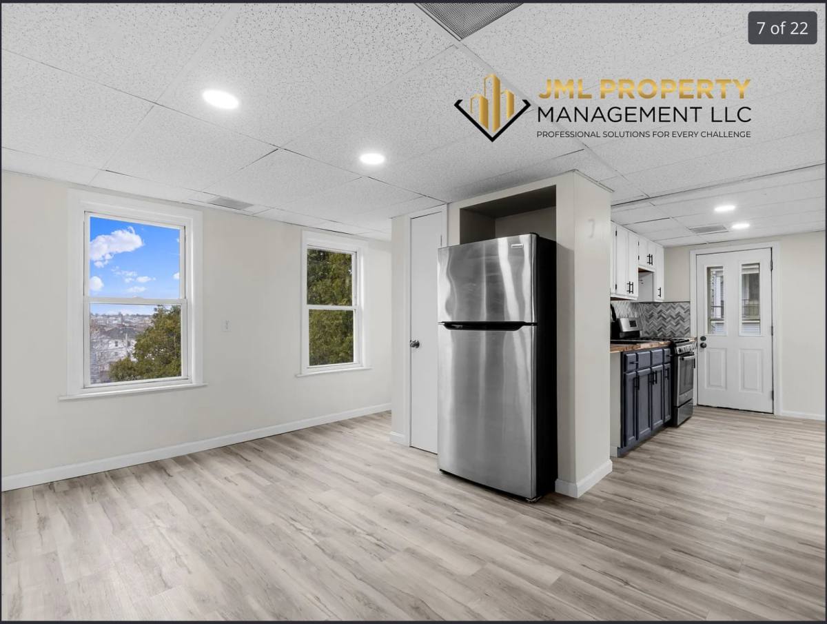 Apartment for rent at 227 Lawrence St #2, Fall River, MA 02721