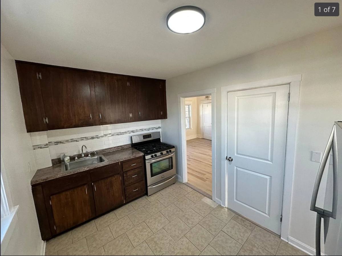 Apartment for rent at 834 Eastern Ave #3S, Fall River, MA 02723