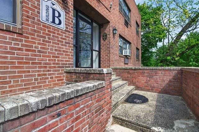 Apartment for rent at 9-11 Sanhican Dr #A2, Trenton, NJ 08618