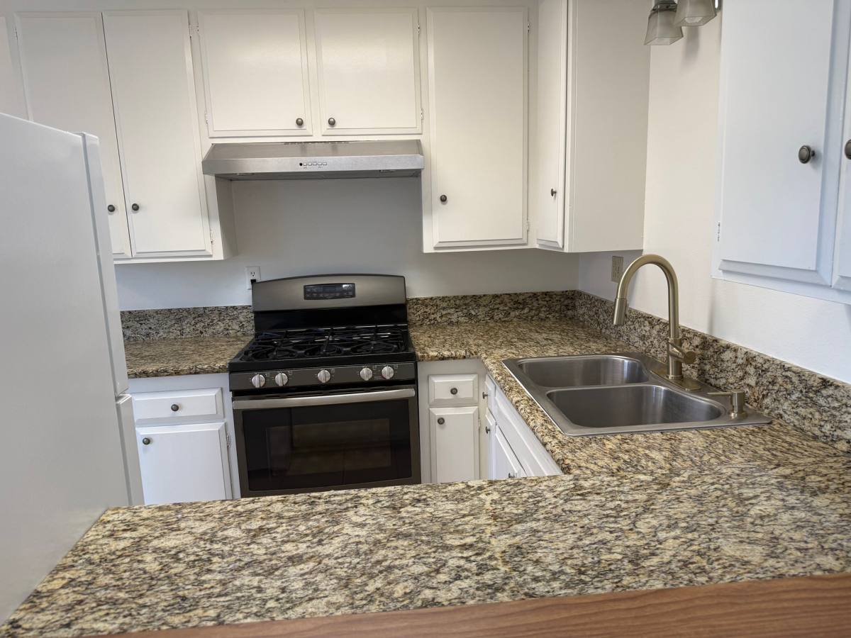 Apartment for rent at 2324 C England St #C, Huntington Beach, CA 92648