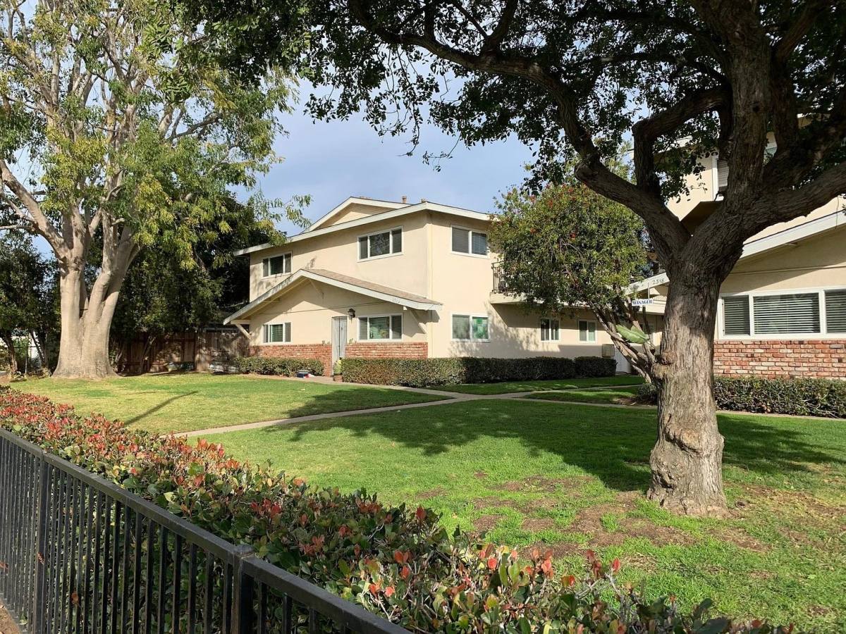 Apartment for rent at 2324 C England St #C, Huntington Beach, CA 92648
