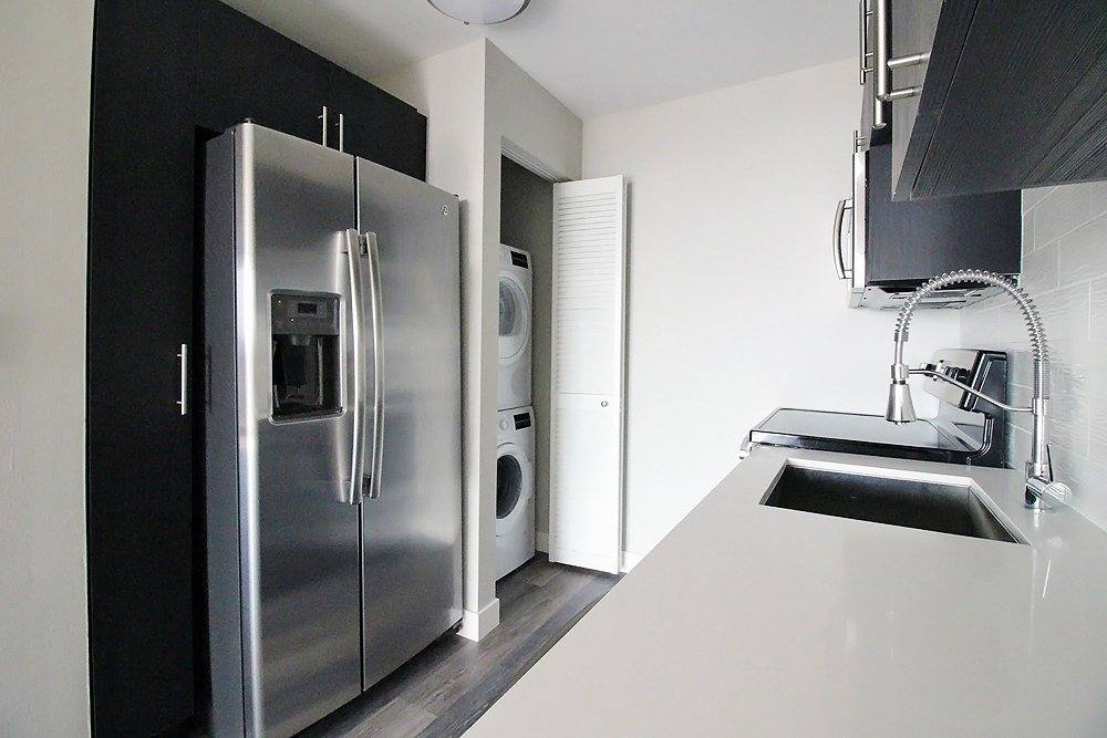 Apartment for rent at 897 N State St, Chicago, IL 60610
