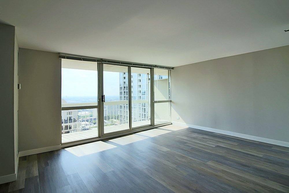 Apartment for rent at 897 N State St, Chicago, IL 60610