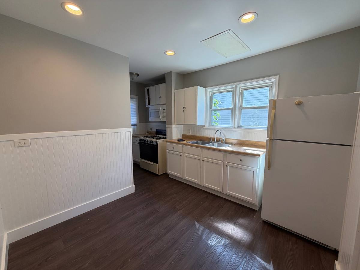 Apartment for rent at 2748 11th Ave C #1, Moline, IL 61265