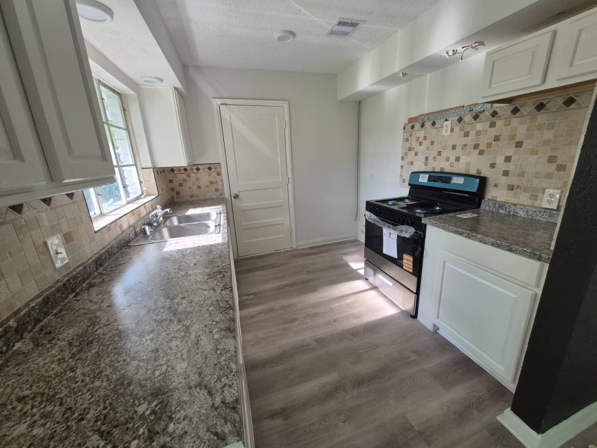 House for rent at 10221 Bretton Dr, Houston, TX 77016