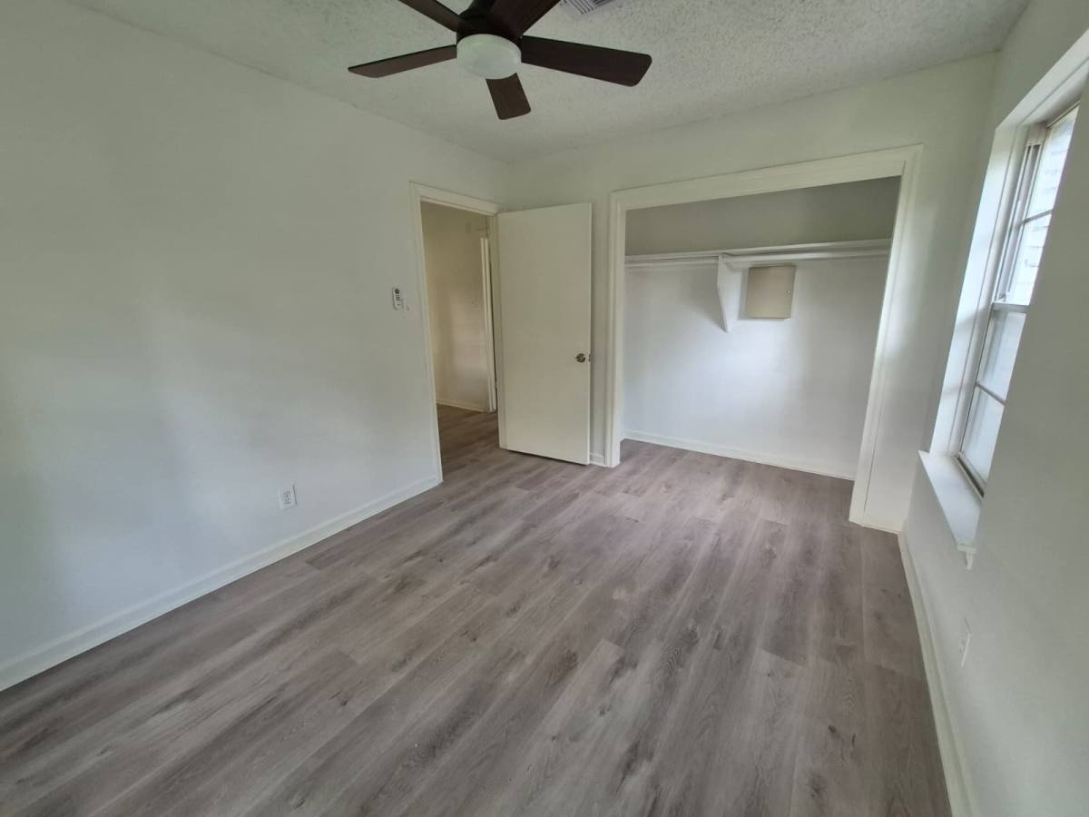 House for rent at 10221 Bretton Dr, Houston, TX 77016