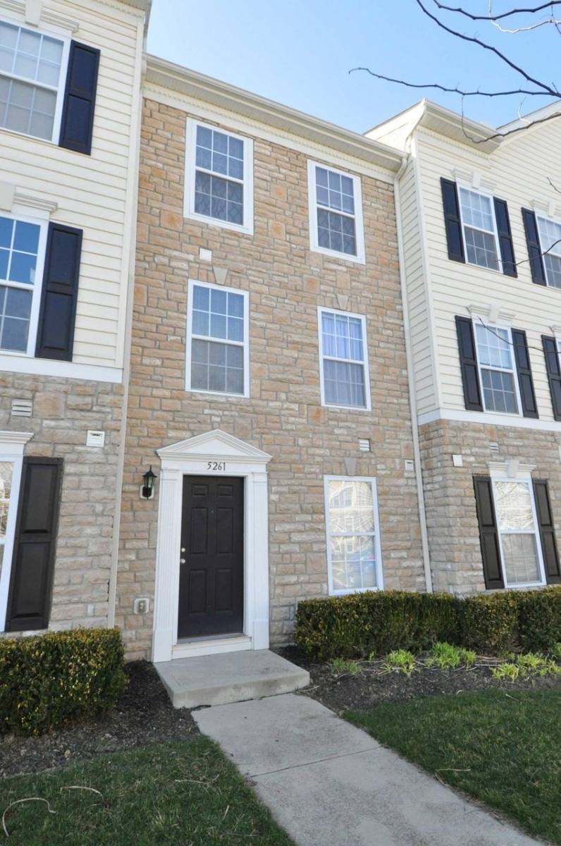 Townhouse for rent at 5261 Berthold Pass Dr, Dublin, OH 43016