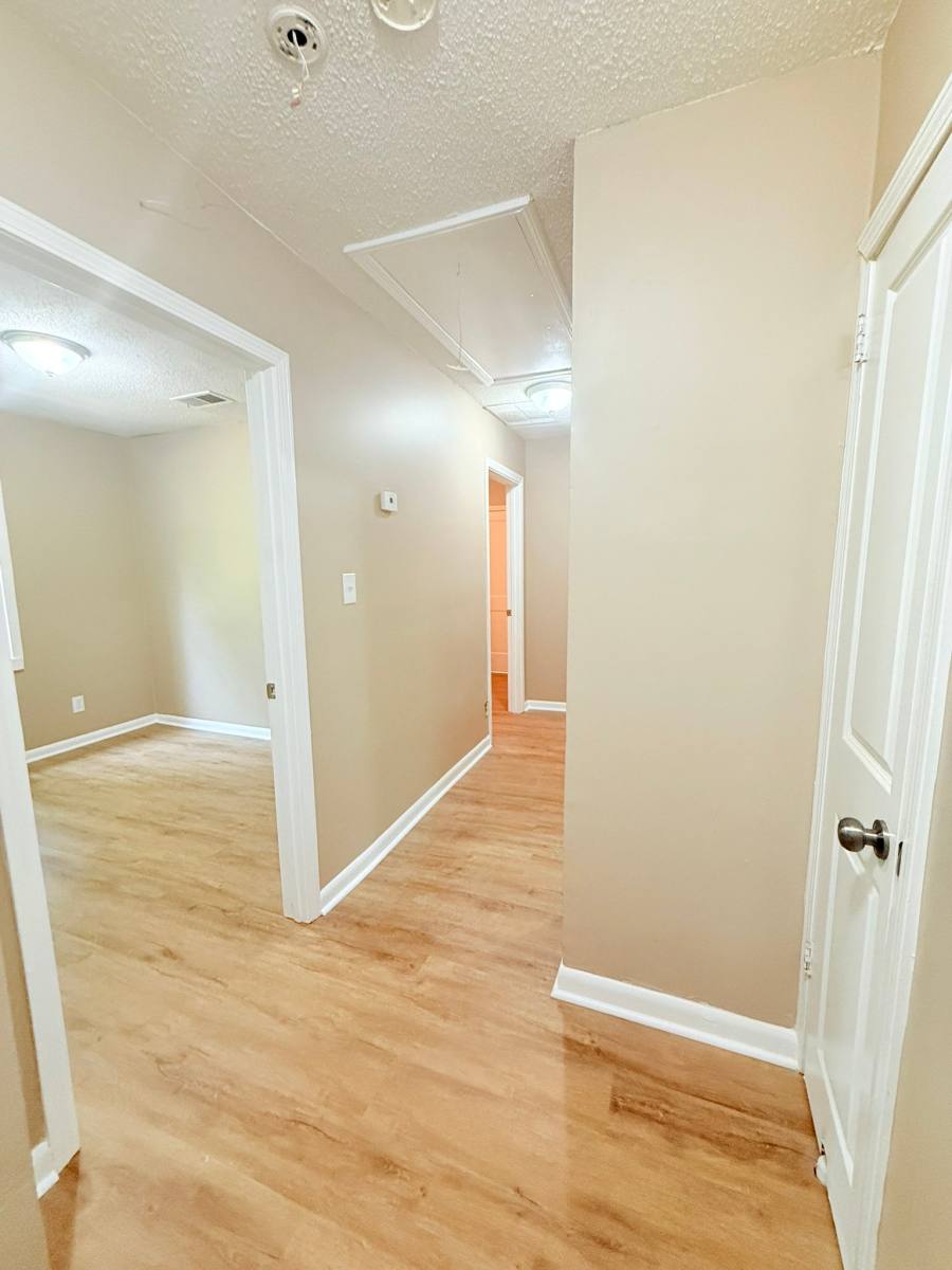 House for rent at 931 Calvin Rd, Memphis, TN 38109