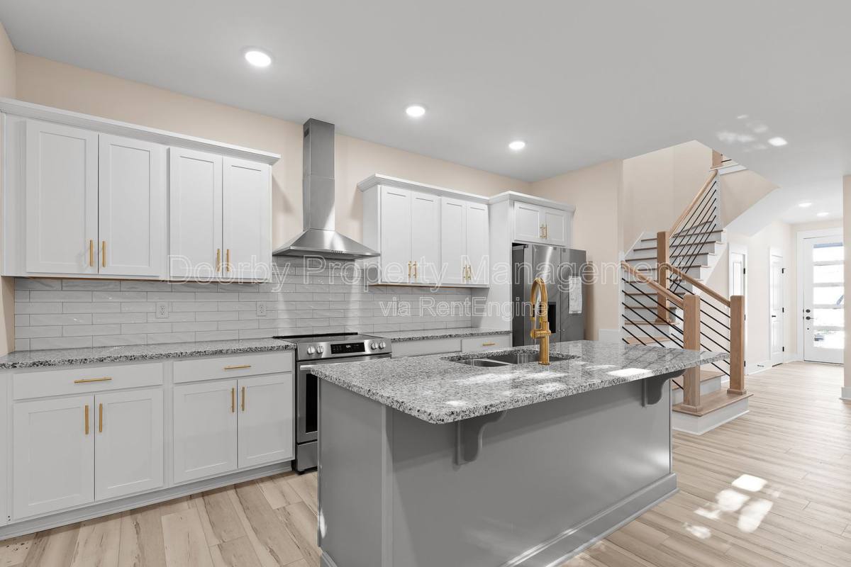 Townhouse for rent at 436 Wayne Ave, Chattanooga, TN 37405