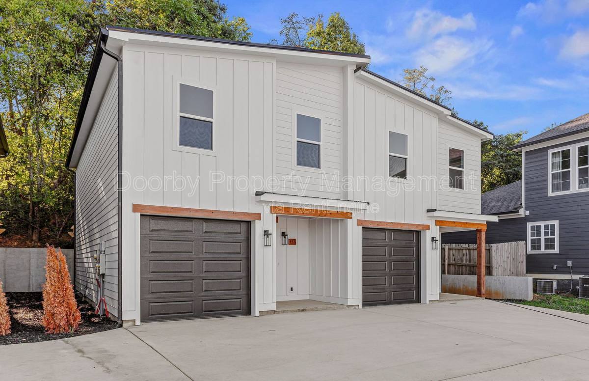 Townhouse for rent at 436 Wayne Ave, Chattanooga, TN 37405