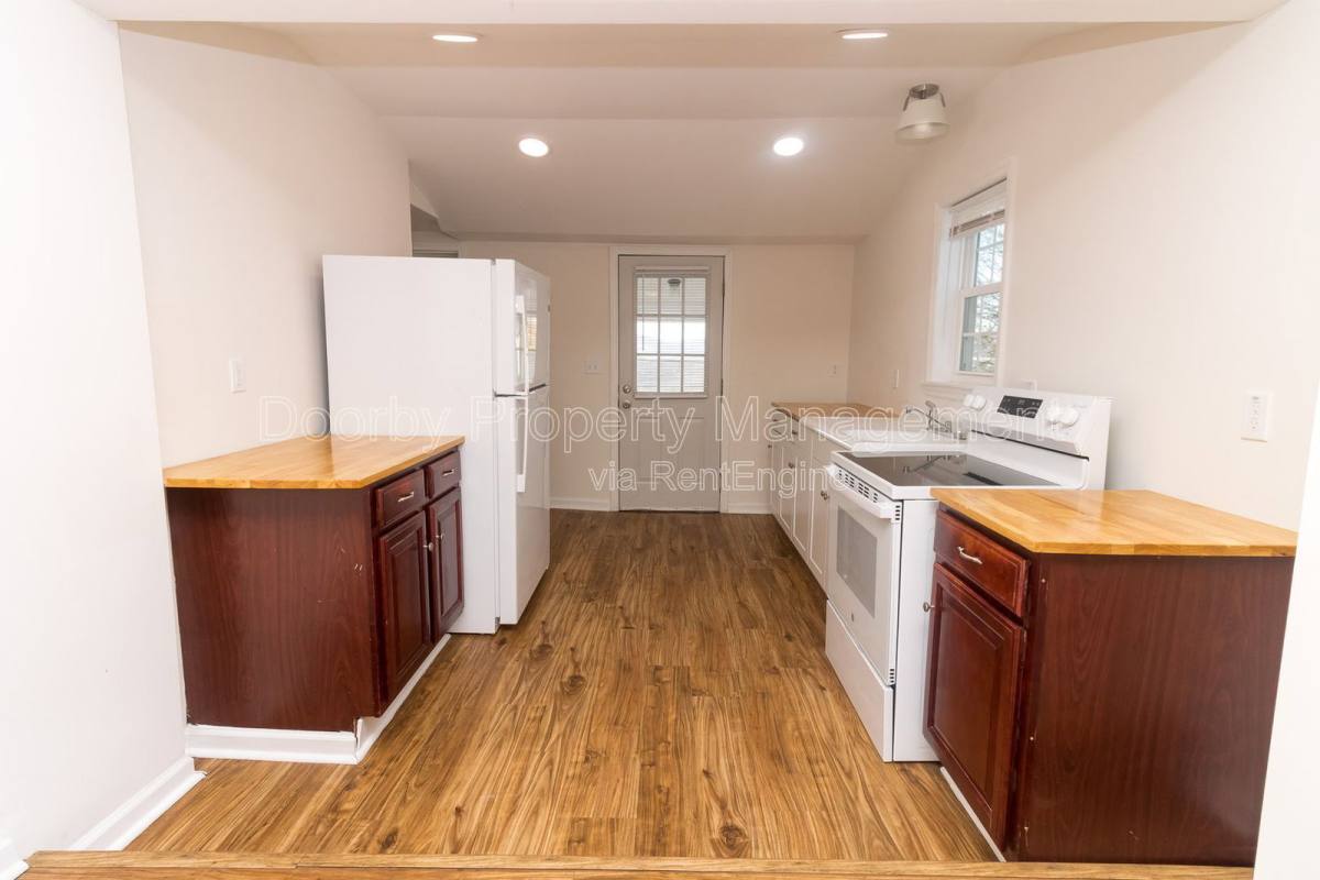 Apartment for rent at 2602 14th Ave #B, Chattanooga, TN 37407