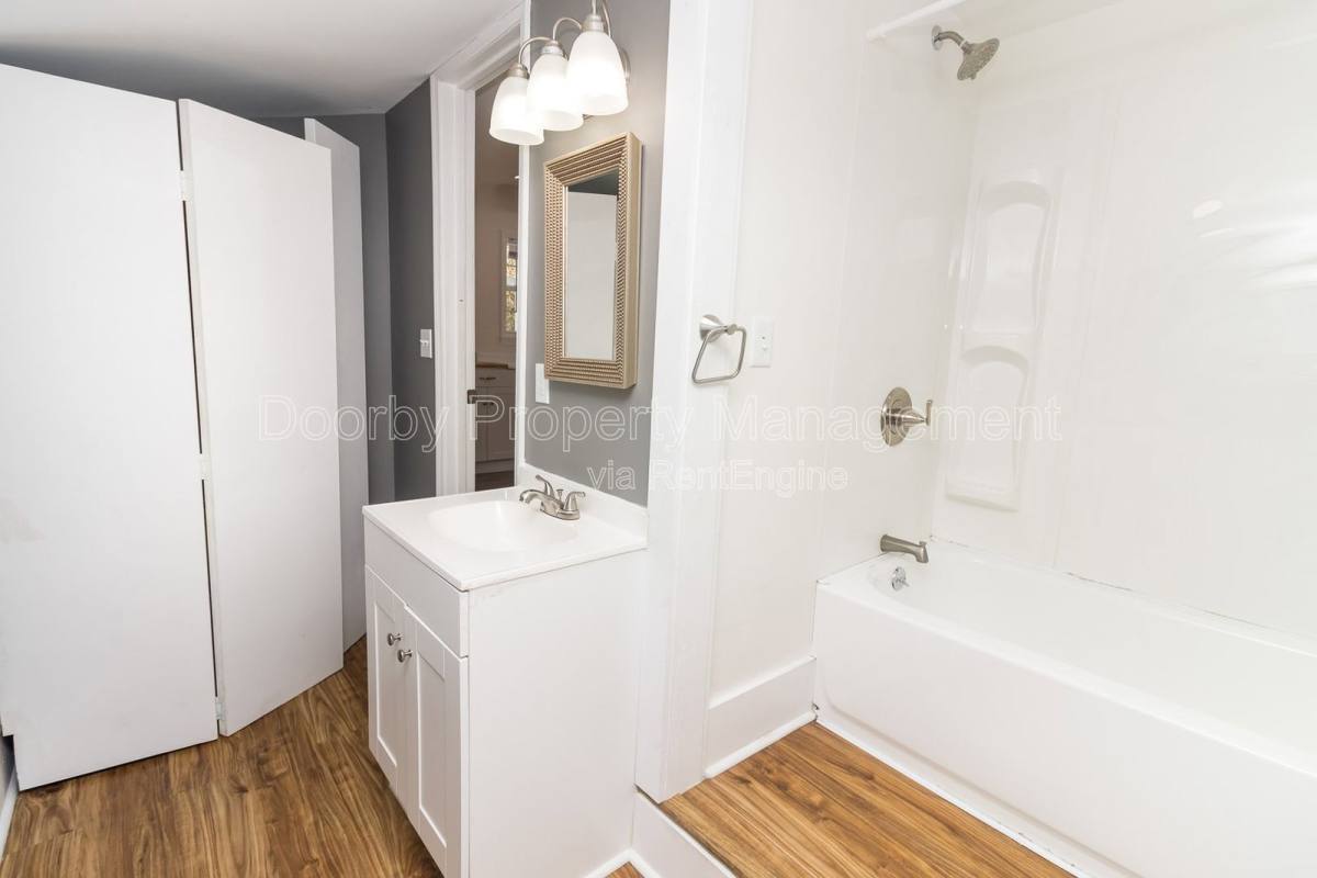 Apartment for rent at 2602 14th Ave #B, Chattanooga, TN 37407