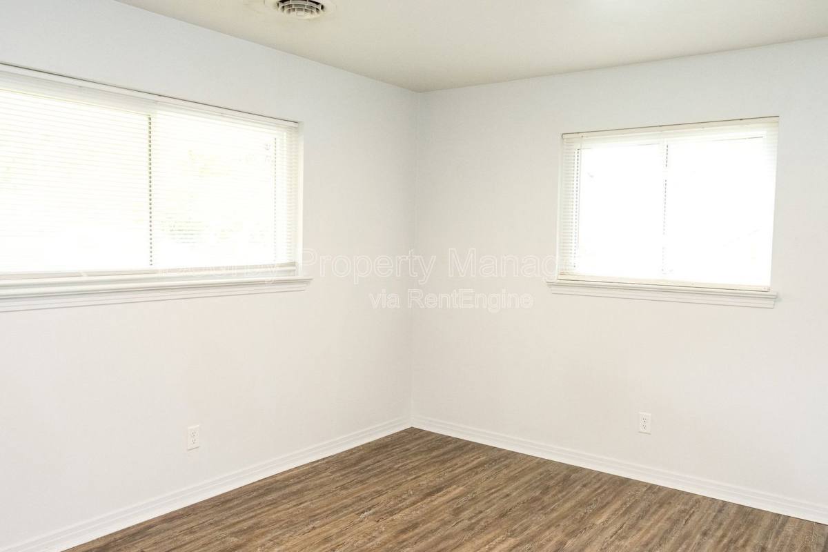 Apartment for rent at 2027 Lee St, Chattanooga, TN 37412