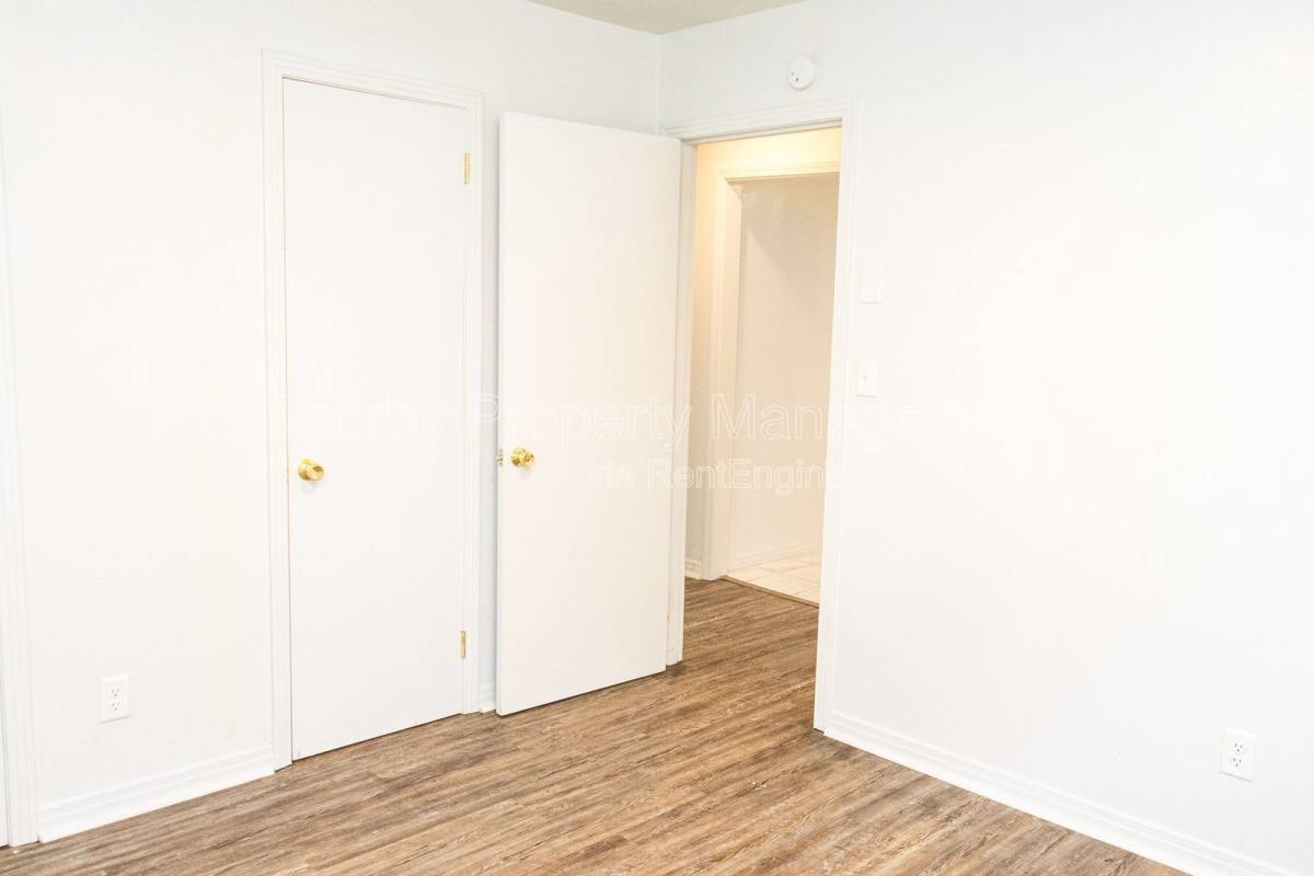 Apartment for rent at 2027 Lee St, Chattanooga, TN 37412