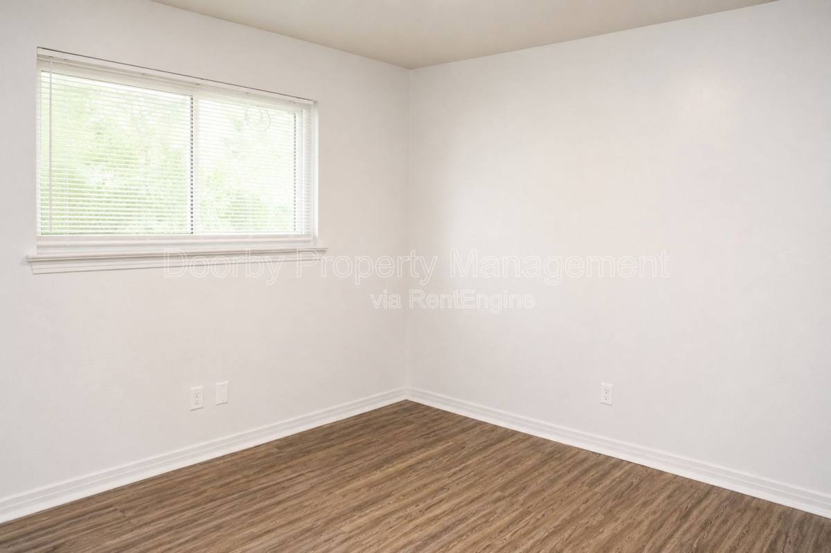 Apartment for rent at 2027 Lee St, Chattanooga, TN 37412