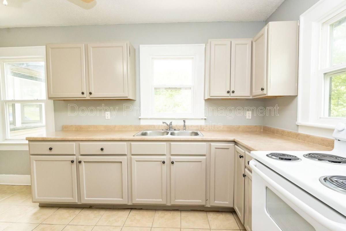 House for rent at 1812 John Ross Rd, Chattanooga, TN 37412