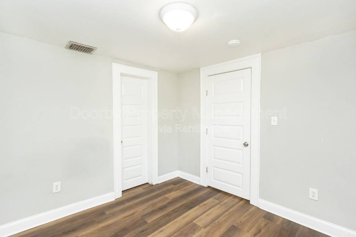 House for rent at 1812 John Ross Rd, Chattanooga, TN 37412