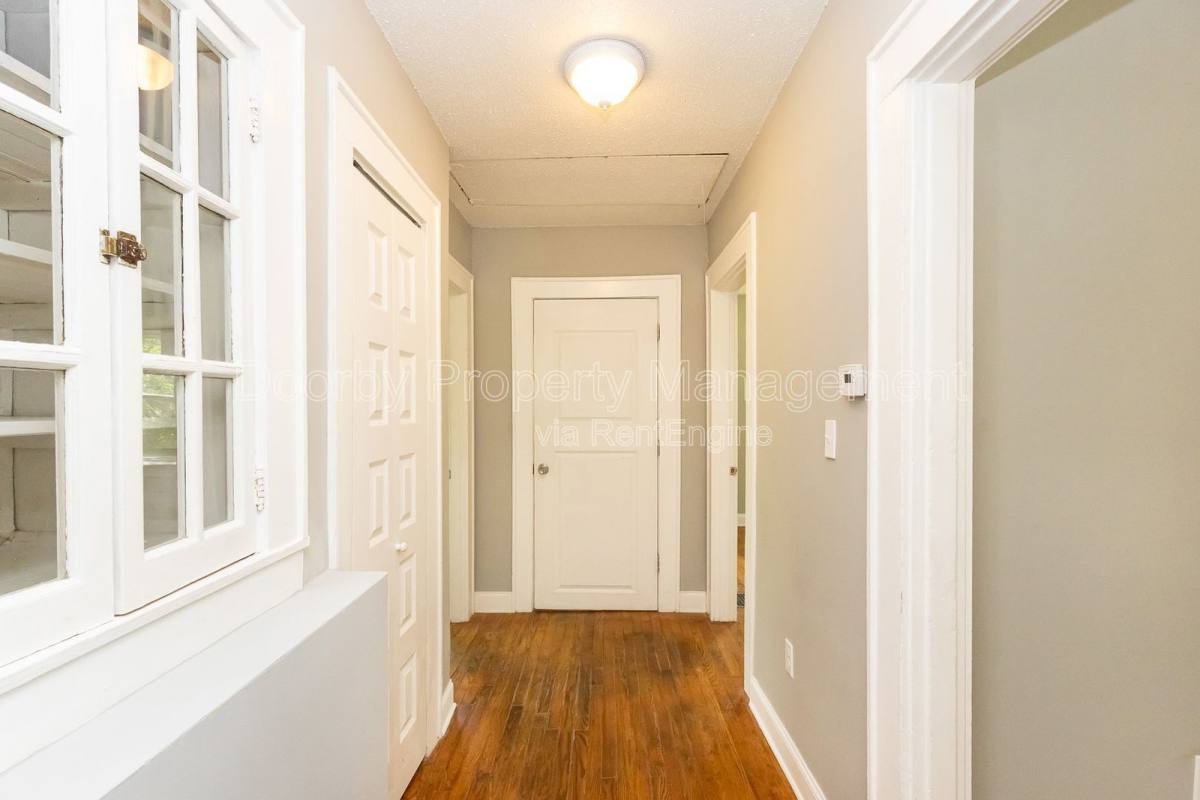 House for rent at 1812 John Ross Rd, Chattanooga, TN 37412