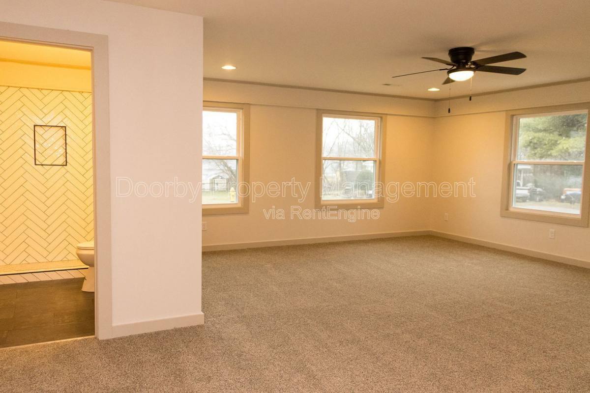 Apartment for rent at 804 Grandview Ave #B, Chattanooga, TN 37405