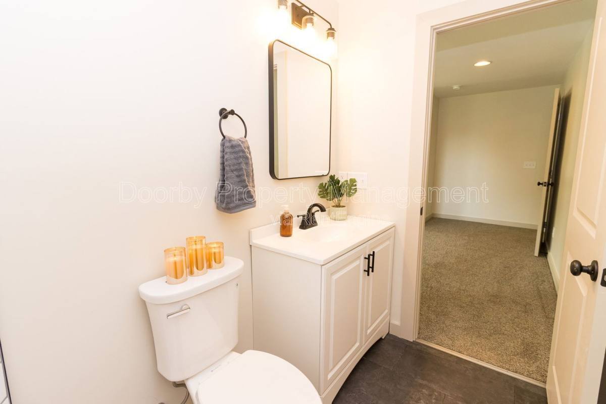 Apartment for rent at 804 Grandview Ave #B, Chattanooga, TN 37405