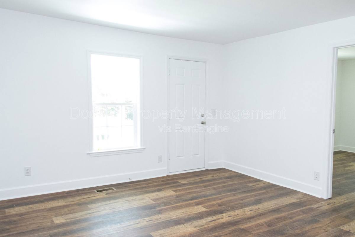 House for rent at 196 Rogers Rd, Chickamauga, GA 30707