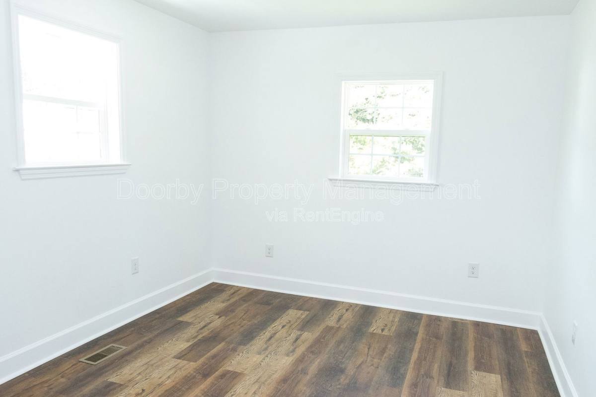House for rent at 196 Rogers Rd, Chickamauga, GA 30707