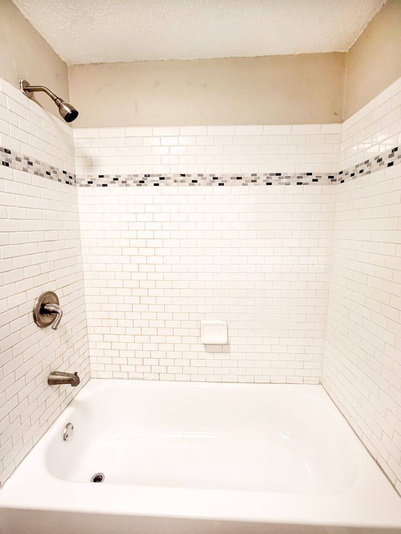 Apartment for rent at 403 Warren St, Rossville, GA 30741