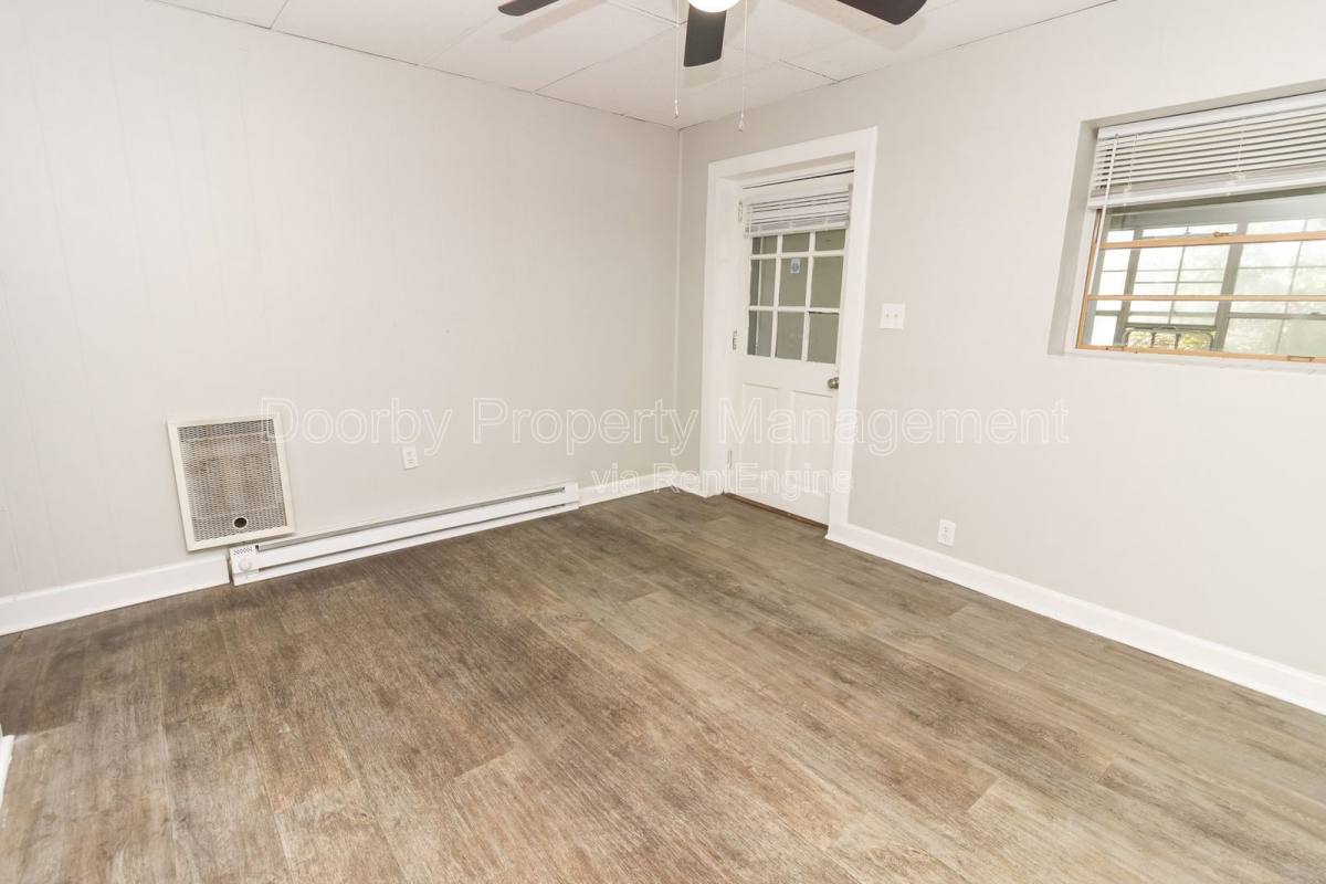 Apartment for rent at 2609 14th Ave #3, Chattanooga, TN 37407