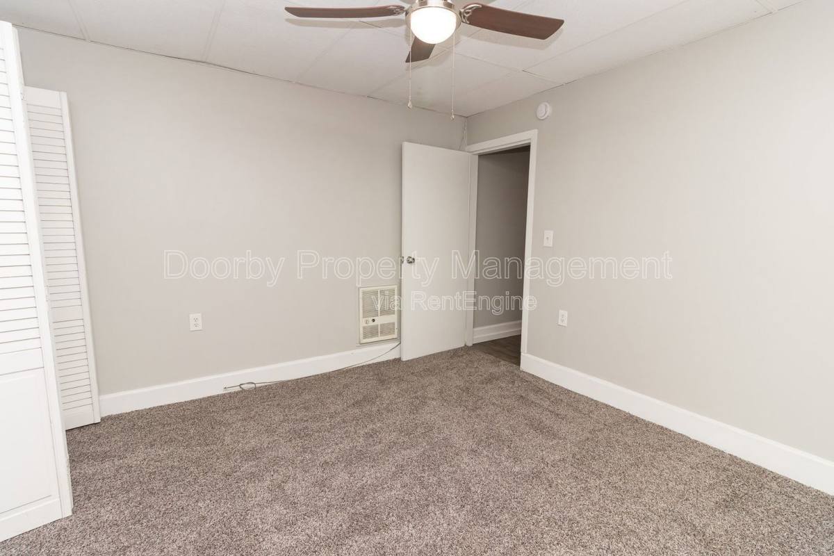 Apartment for rent at 2609 14th Ave #3, Chattanooga, TN 37407