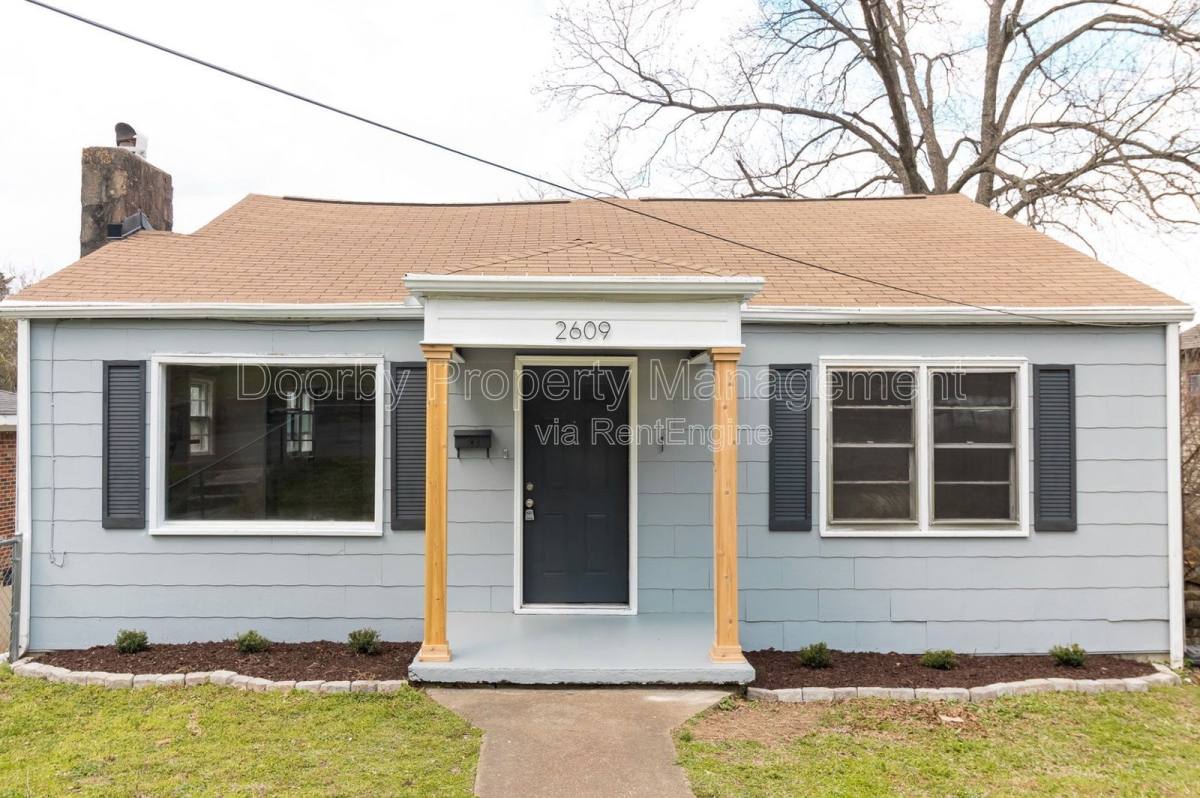 Apartment for rent at 2609 14th Ave #3, Chattanooga, TN 37407