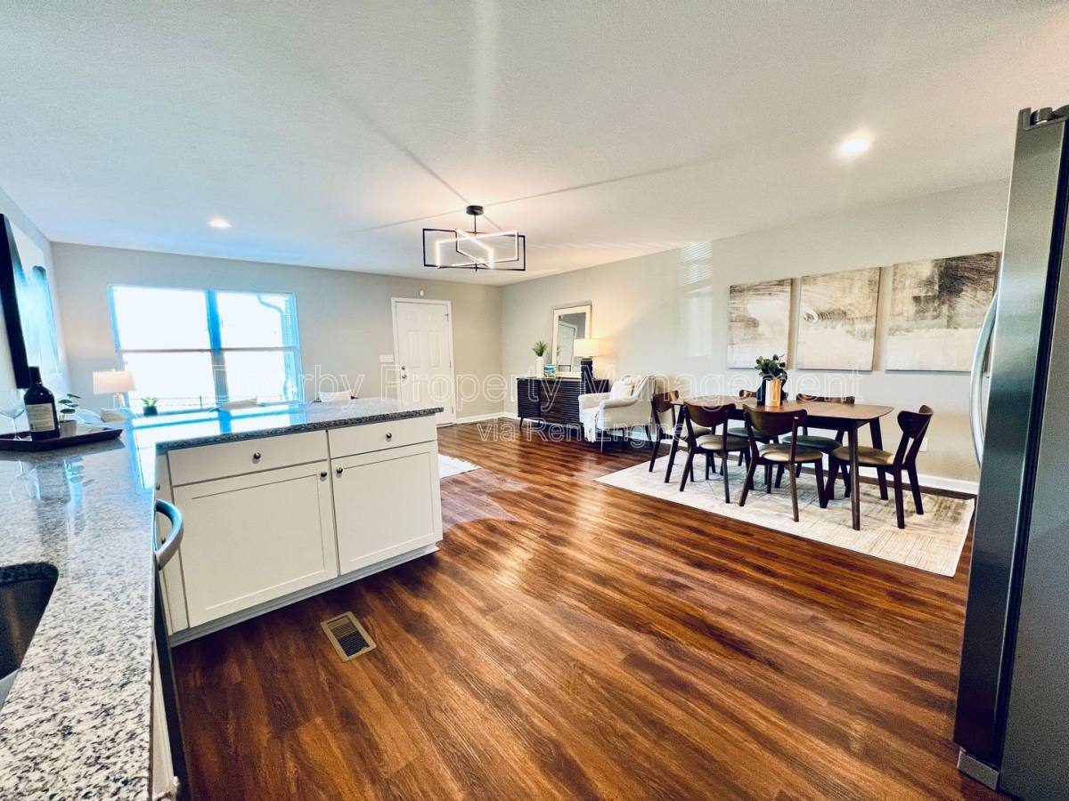 Apartment for rent at 2106 Duncan Ave #102, Chattanooga, TN 37404
