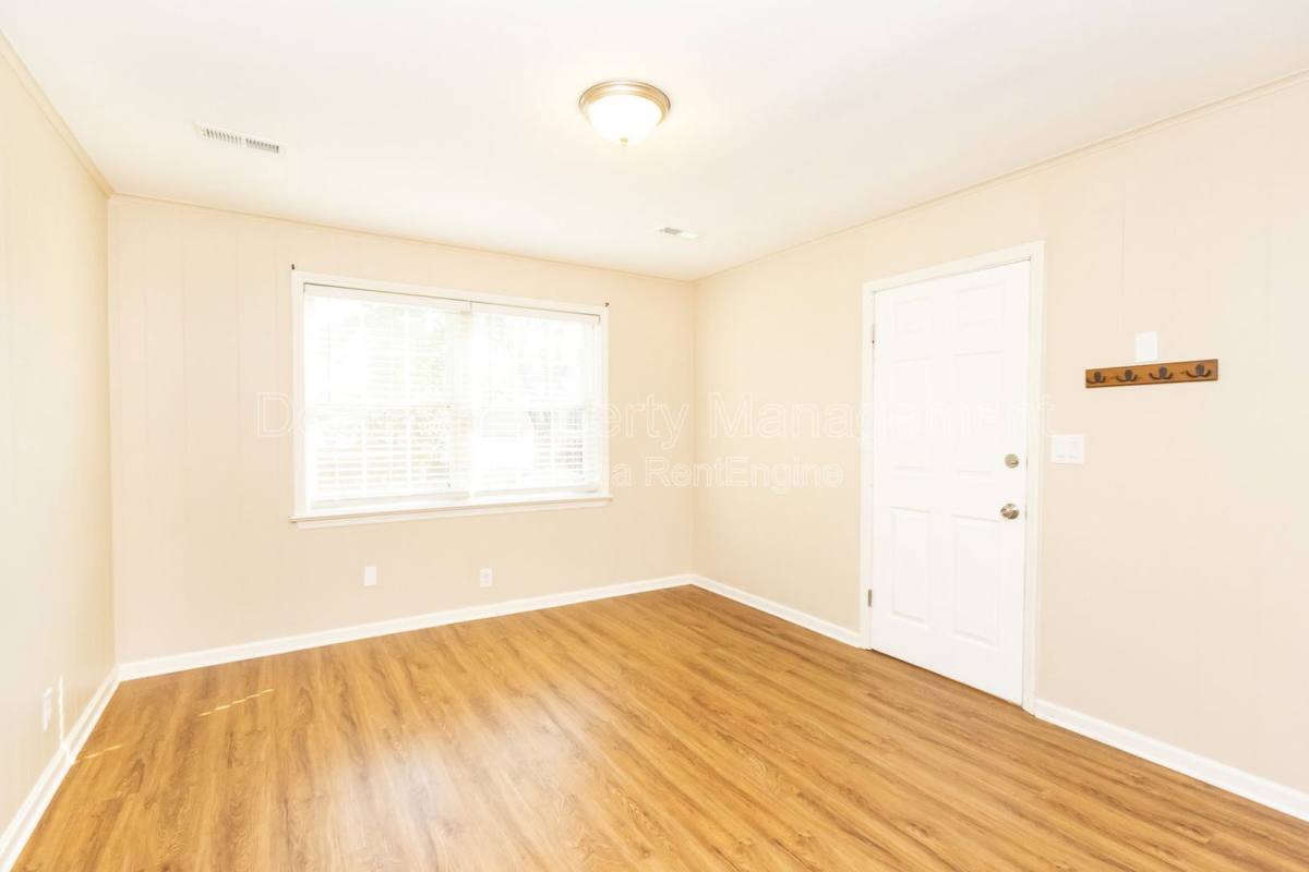 Apartment for rent at 207 Memorial Dr #3, Chattanooga, TN 37415