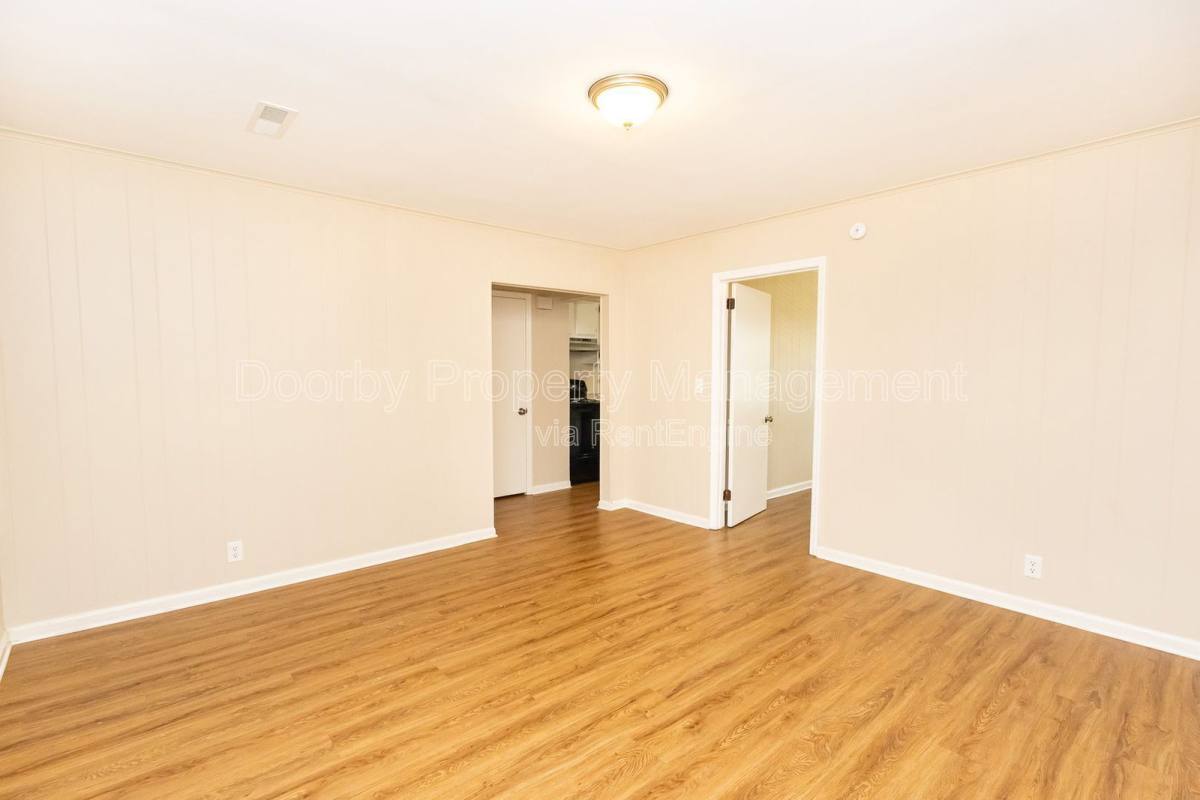 Apartment for rent at 207 Memorial Dr #3, Chattanooga, TN 37415