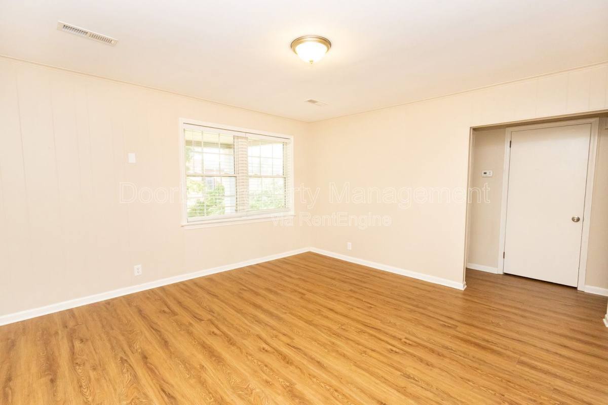 Apartment for rent at 207 Memorial Dr #3, Chattanooga, TN 37415