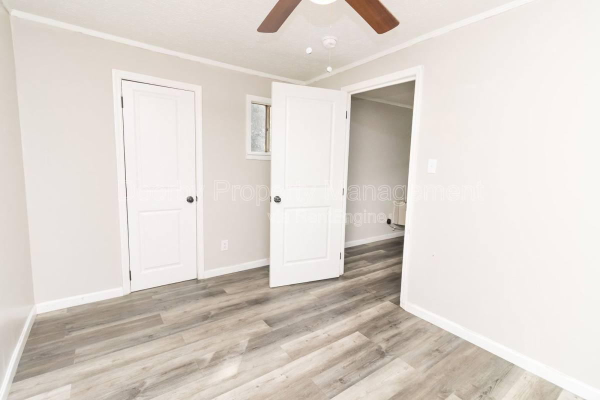 Apartment for rent at 207 Napier St #6, La Fayette, GA 30728